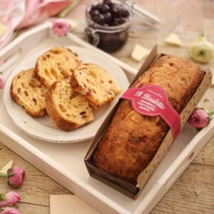 Panettone-Kuchen Bauletto Amarena-Kirsche und weiße Schokolade